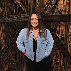 Meet your Posher, Paige